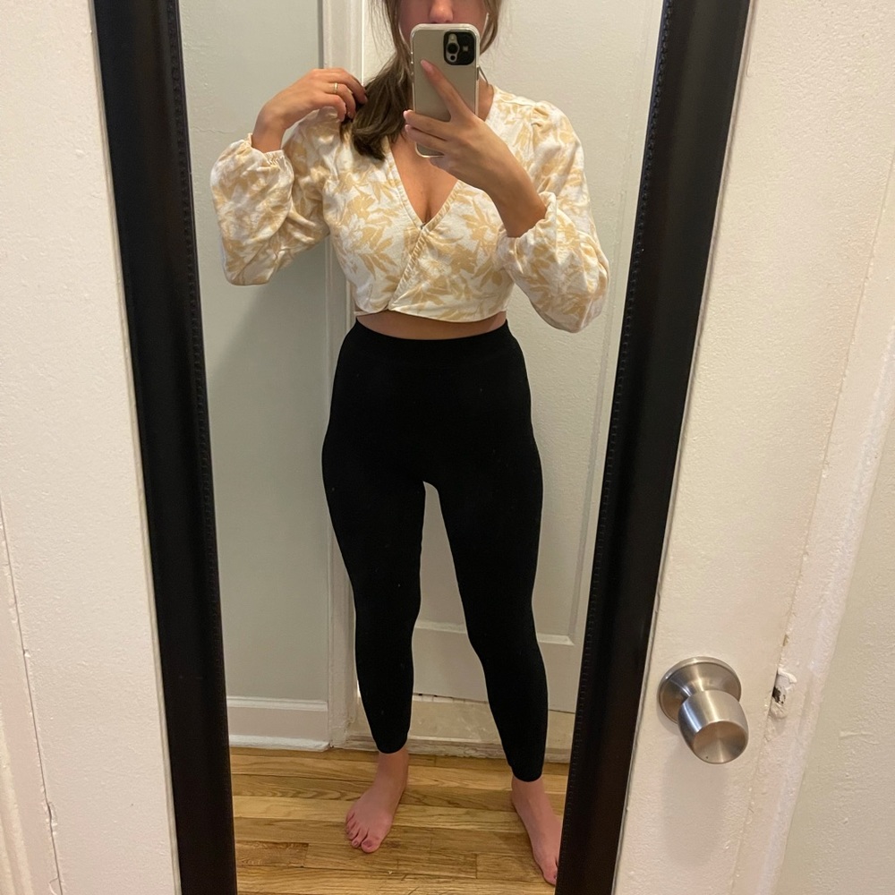 Fleece winter leggings black. Never worn - XS size